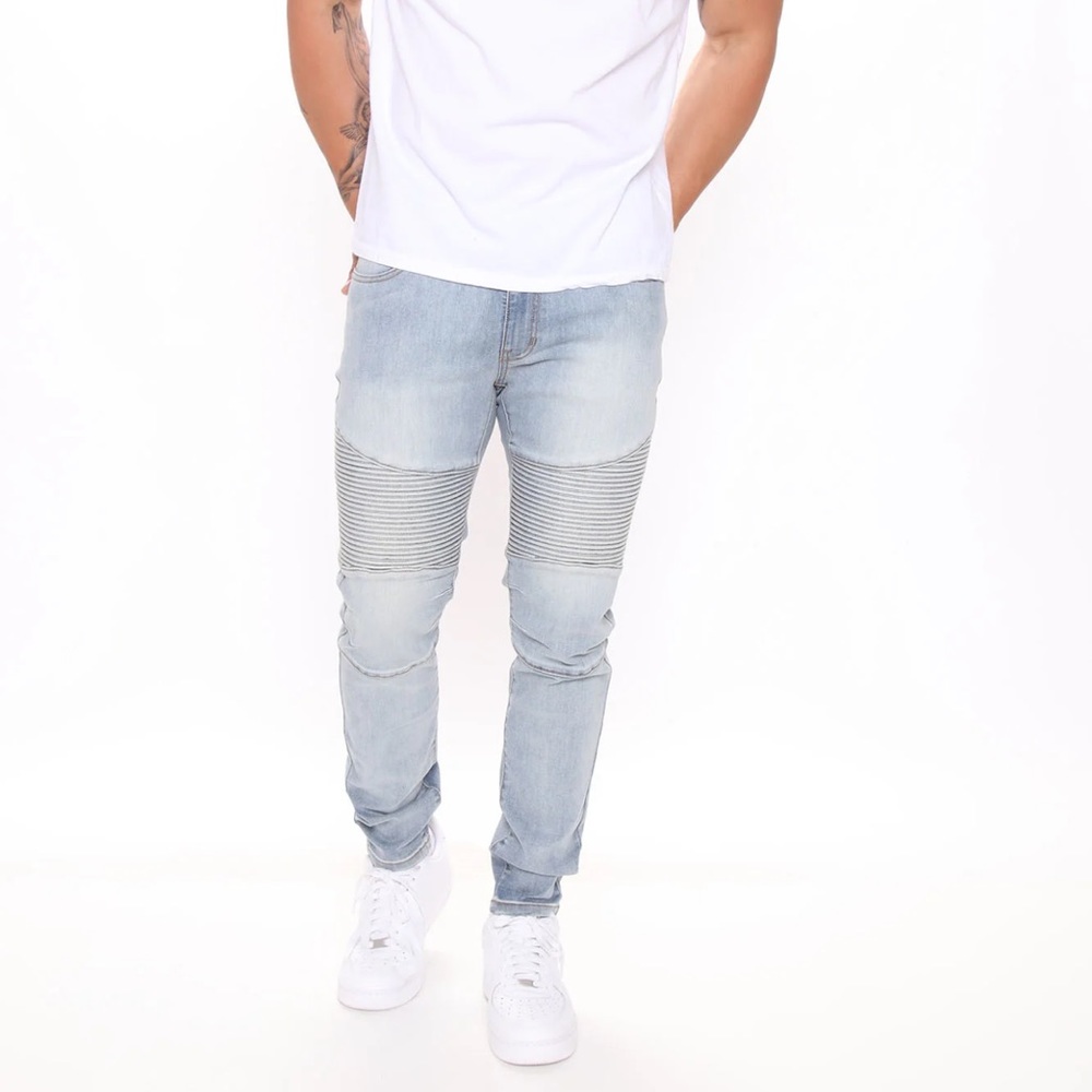 FashionNovaMen Light Wash Moto Blue Jeans with Back Pocket Zipper Detail